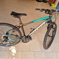 Bicicletta MTB 27.5pollici.