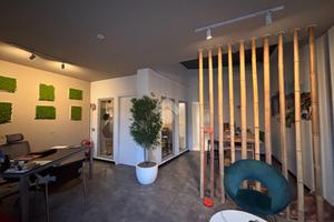 NEGOZIO A RESCALDINA