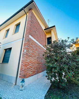 Casa singola con giardino pet friendly