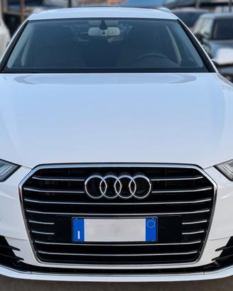 Audi A6 Avant 2.0 TDI ultra S tronic Business Plus