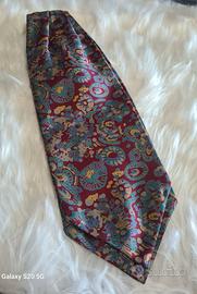 Cravatta fantasia bordeaux e blu 100% seta