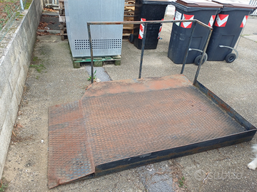 Pianale per caricare transpallet