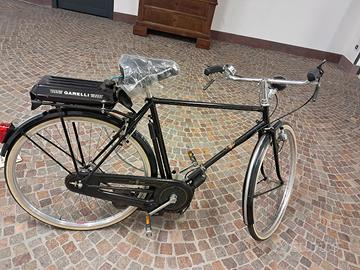 bicicletta d'epoca con motore garelli 