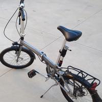 Bicicletta pieghevole alluminio 6 marce + accessor