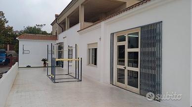 Locale commerciale adibito a palestra