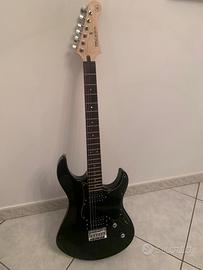 Chitarra elettrica Yamaha PAC120H Pacifica con cus