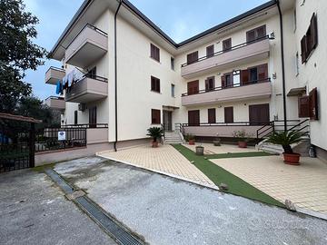 Alvanella Trilocale con Box e posto auto in parco