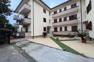 Alvanella Trilocale con Box e posto auto in parco