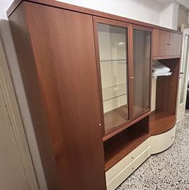 Mobile vetrina grande in legno ripiani cassetti