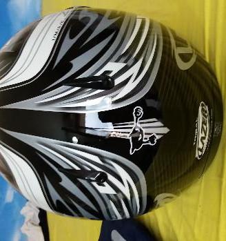 Casco lazer tribal