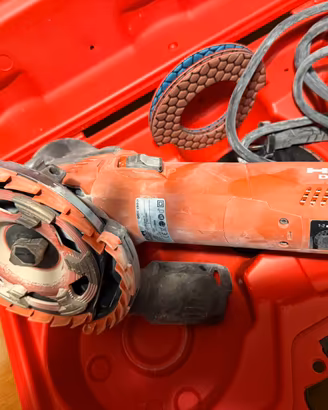 Tagliapiatrelle , Martelli hilti, Montacarichi