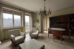 5 LOCALI A CHIVASSO