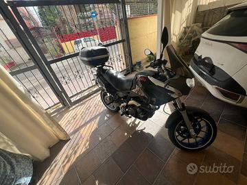 APRILIA PEGASO 650 STRADA