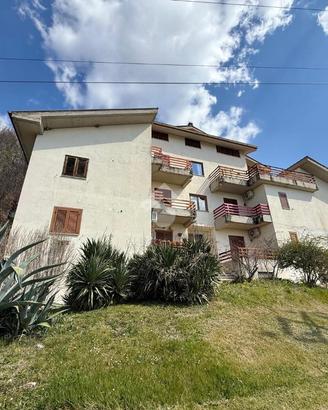 3 LOCALI A PICINISCO