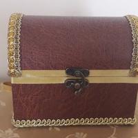 Scrigno del tesoro (anche vetrina negozio)