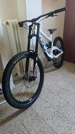 GT Fury Elite Downhill