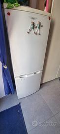 frigorifero con congelatore a due cassettio