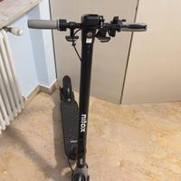 Monopattino elettrico Nilox M1