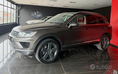 Volkswagen Touareg 3.0 TDI 262 CV tiptronic BlueMo