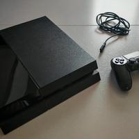 Ps4 1TB 1 joystick + 4 giochi digitali