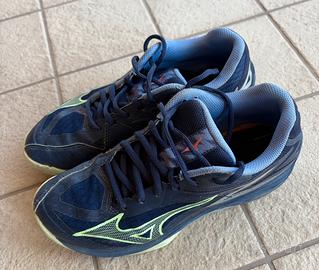 Scarpe ginnastica e da pallavolo Mizuno n. 36,5