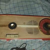 radio arancione anni 60 vintage