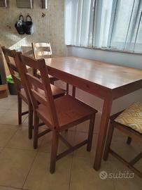 tavolo con 4 sedie