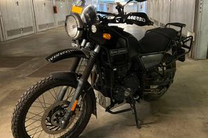 Royal Enfield Himalayan 411 accessoriata