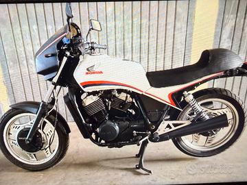 Honda VT 500E