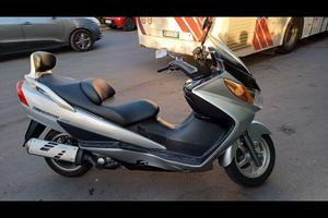 Suzuki Burgman 400cc 