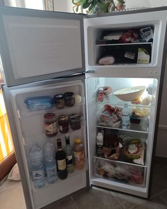 FRIGO CONGELATORE MENO DI UN ANNO DI VITA