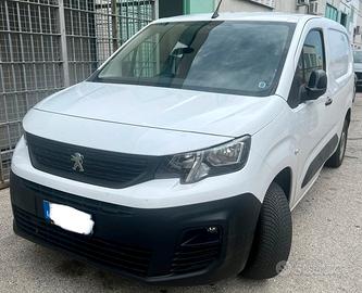 Peugeot Partner passo lungo