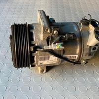Compressore clima Renault Clio 4 2019 (926000734R)