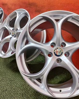 Cerchi Alfa Romeo Giulia Originali 8Jx19 - 9Jx19