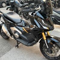 Honda X-ADV 750 da Vetrina
