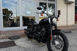 Harley-davidson Softail Street Bob