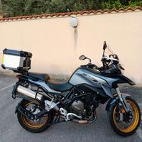 Moto QJ Motor SRT 700 SX semi nuova 