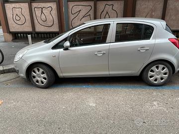 Opel Corsa 1.2 5 porte Cosmo imp.gas GRANDINATA