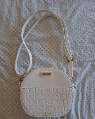 Borsa Tommy