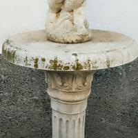 Colonna più Statua 