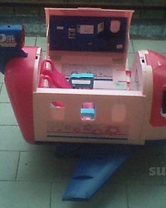 Aereo di tanya luci e suoni