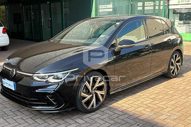 VOLKSWAGEN Golf 1.5 eTSI 150 CV EVO ACT DSG R-Line