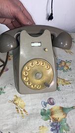Telefono vintage da muro