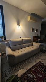 Divano 3 posti due zone PoltroneSofà 