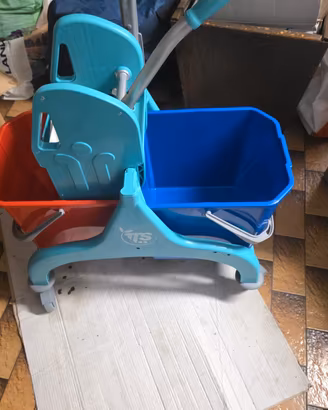 Mocio/Carrello doppio con strizzatore