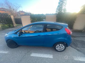 FORD Fiesta 6ª serie - 2015