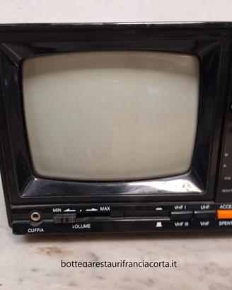Televisore portatile vintage TREVI HV 950