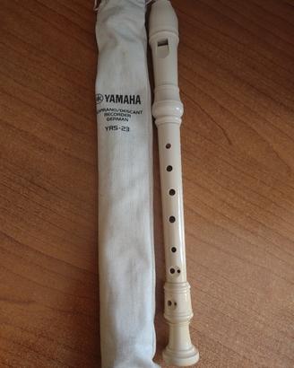 Flauto Yamaha YRS-23