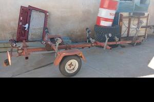 Carrello rimorchio per imbarcazioni