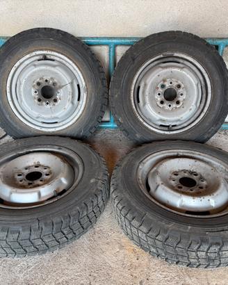 Cerchi e pneumatici da neve Fiat panda